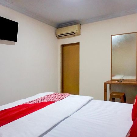 Hotel O Medan City Center Near Plaza Medan Fair Eksteriør bilde