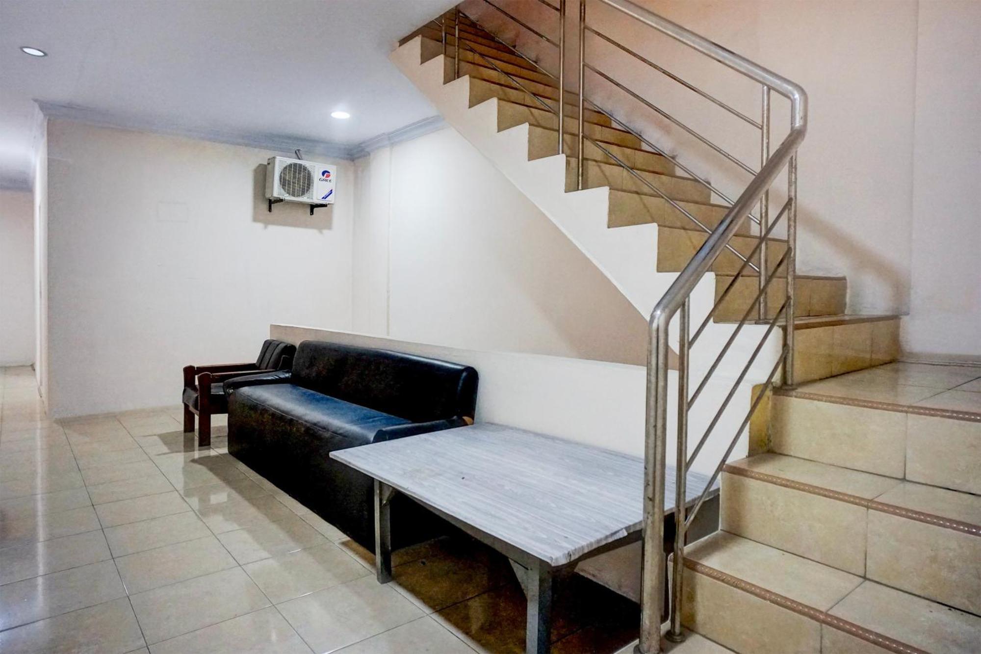 Hotel O Medan City Center Near Plaza Medan Fair Eksteriør bilde